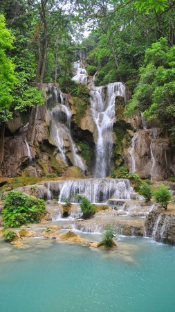Красивый водопад