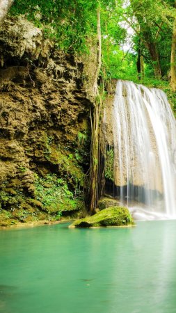 Фотообои водопад erawan