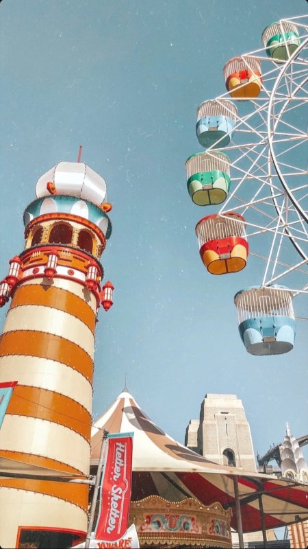 Amusement park скачать фон 1080 x 1920