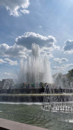 Фонтан на вднх каменный цветок