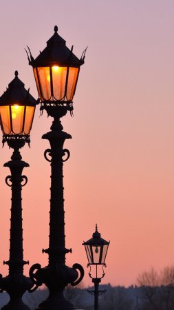Красивые фонари на улицах