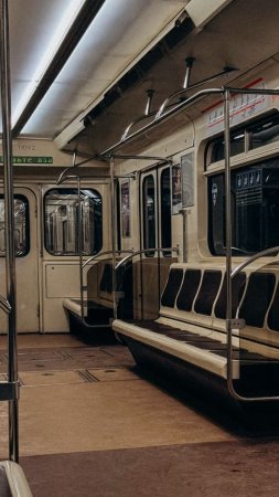 Вагон метро москва