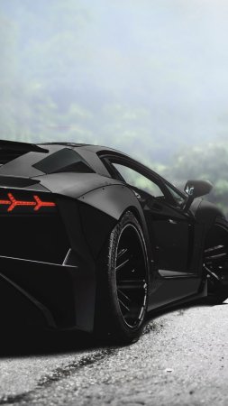 Черный Lamborghini