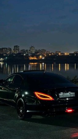 Мерседес банан cls 63 amg черный