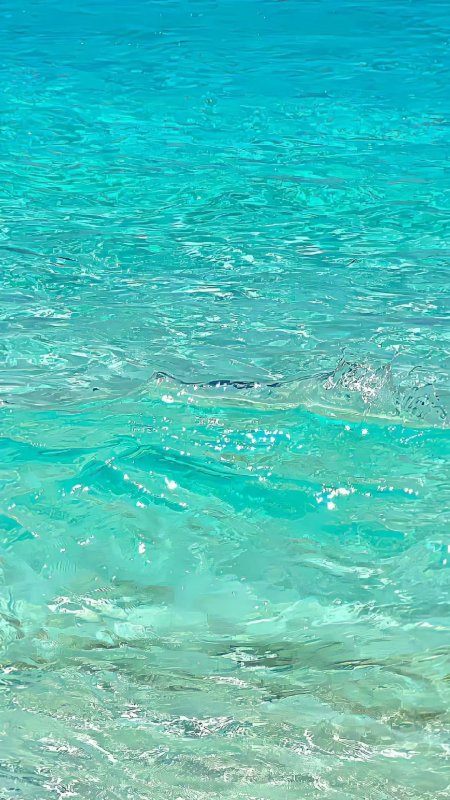Бирюзовая вода