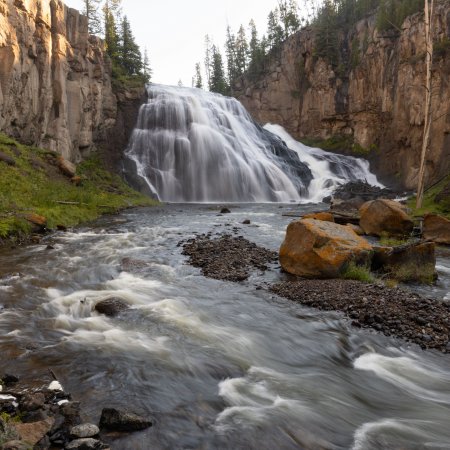 Gibbon falls in yellowstone