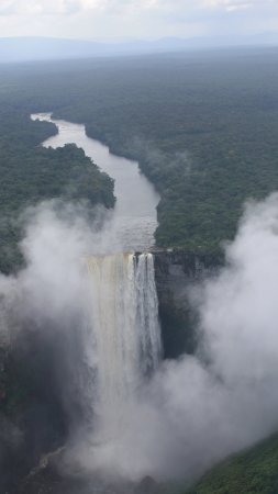 Водопад анхель