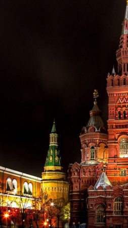 Государственный исторический музей в москве на красной площади