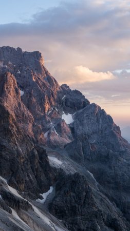 Tofana di rozes dolomites mountains italy