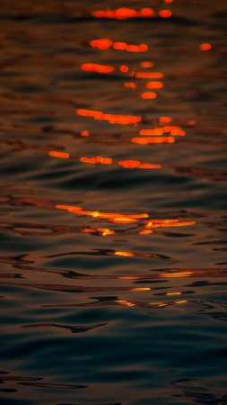 Блики солнца на воде