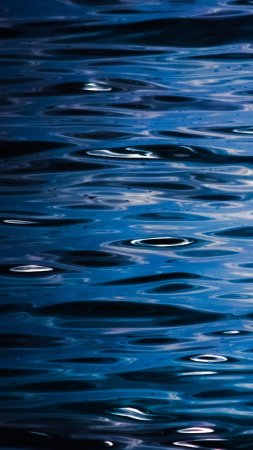 Поверхность воды