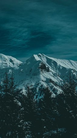 Горы в снегу скачать фон 720 x 1280