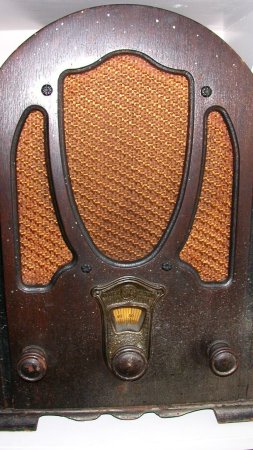 Antique radio скачать фон 1080 x 1920