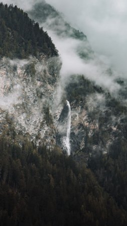 Туман горы скачать фон 720 x 1280