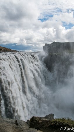 Водопад исландия