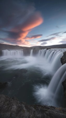 Водопад исландия
