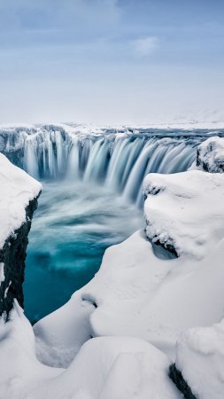 Замерзший водопад