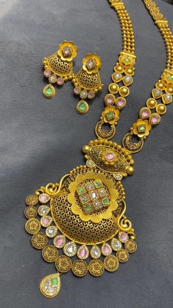 Gold necklace design скачать фон 2160 x 3840