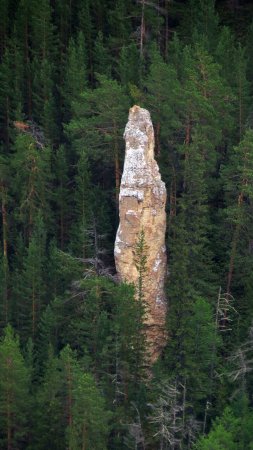 Lena pillars скачать фон 1080 x 1920