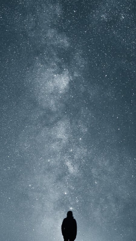 Космос человек скачать фон 1080 x 1920