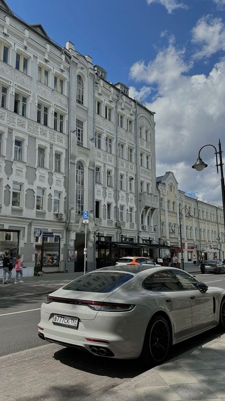 Порше Панамера ГТС
