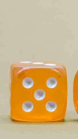 Кости кубики игральные
