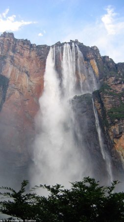 Водопад анхель