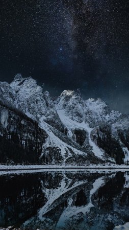 Гора ночью