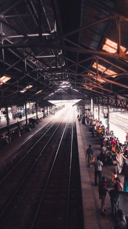 Fort railway station скачать фон 2160 x 3840