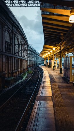 Old train station скачать фон 1424 x 2532