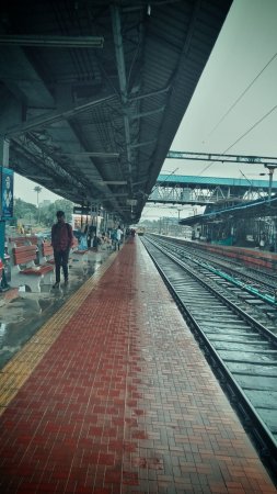 Indian jaipur railway station скачать фон 1424 x 2532