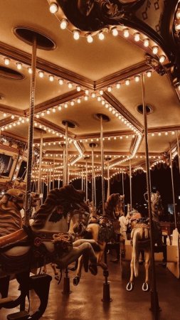 Carousel merry go round скачать фон 720 x 1280