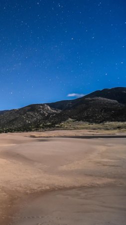 Great sand dunes national park and preserve скачать фон 1424 x 2532