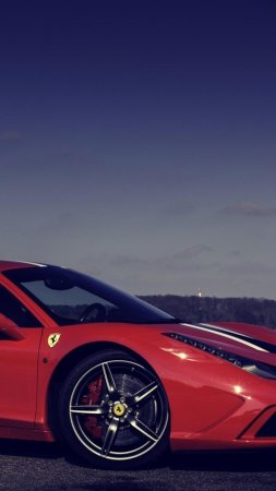 Феррари italia